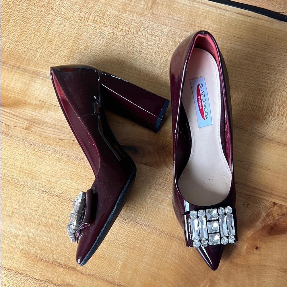 Elegant Burgundy Heels with Crystal Embellishments